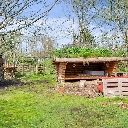 Beachside With Sea View And Cozy Outdoor Shelter Дом отдыха *