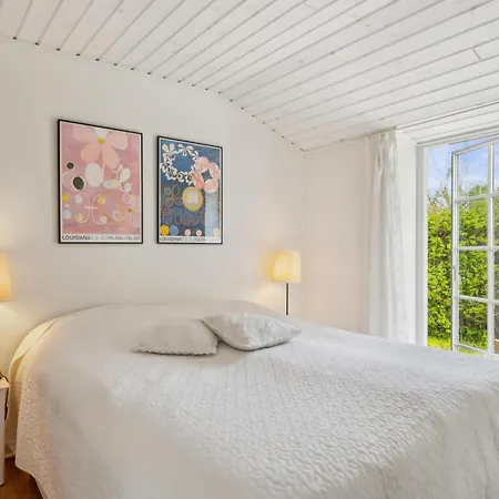 Holiday home Cozy A Stones Throw From The Water *