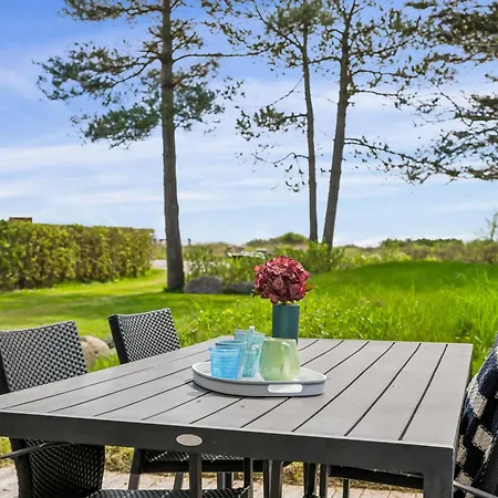 Beachside With Sea View And Cozy Outdoor Shelter * Эбельтофт